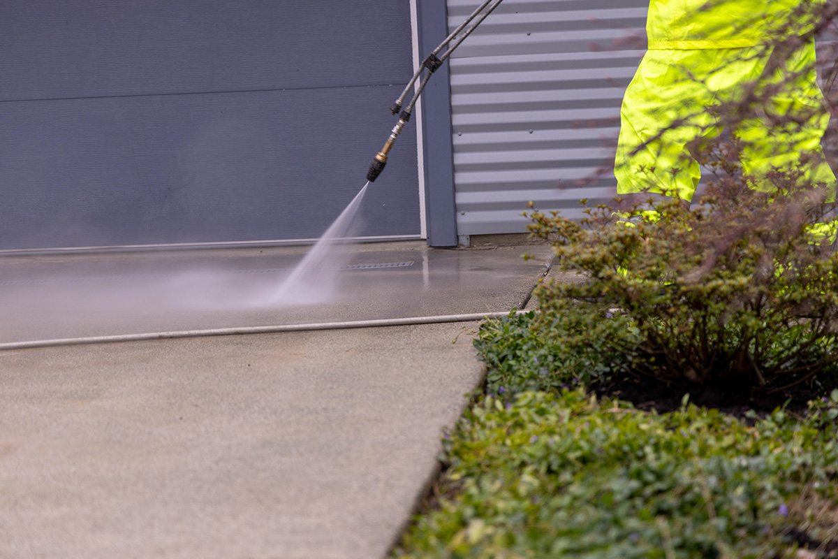 A Review of the Best Battery Operated Pressure Washer