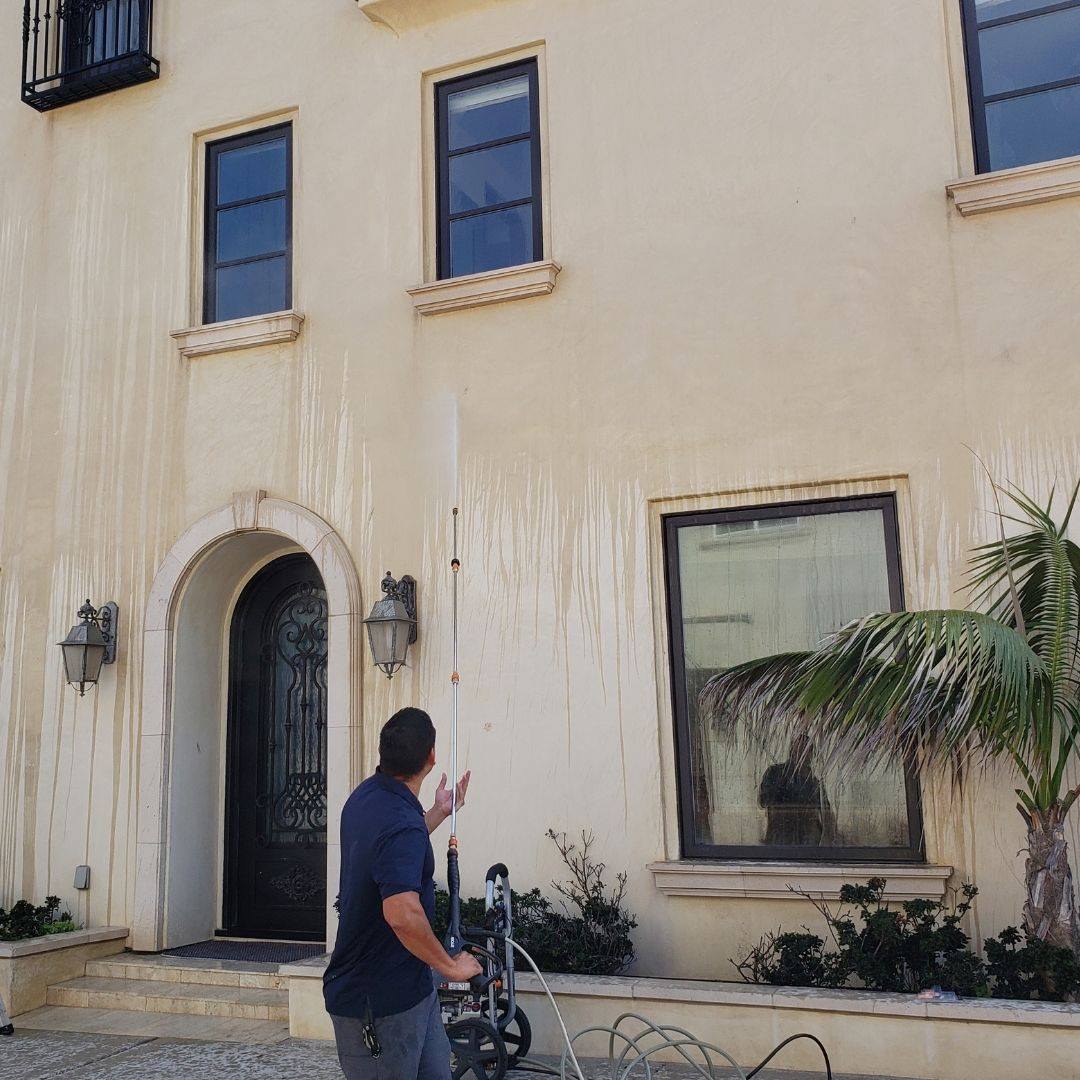 How to Find the Best Pressure Washing Company Near Me A Step Up